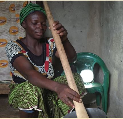 Thanks to solar lanterns, women can work after sunlight. 