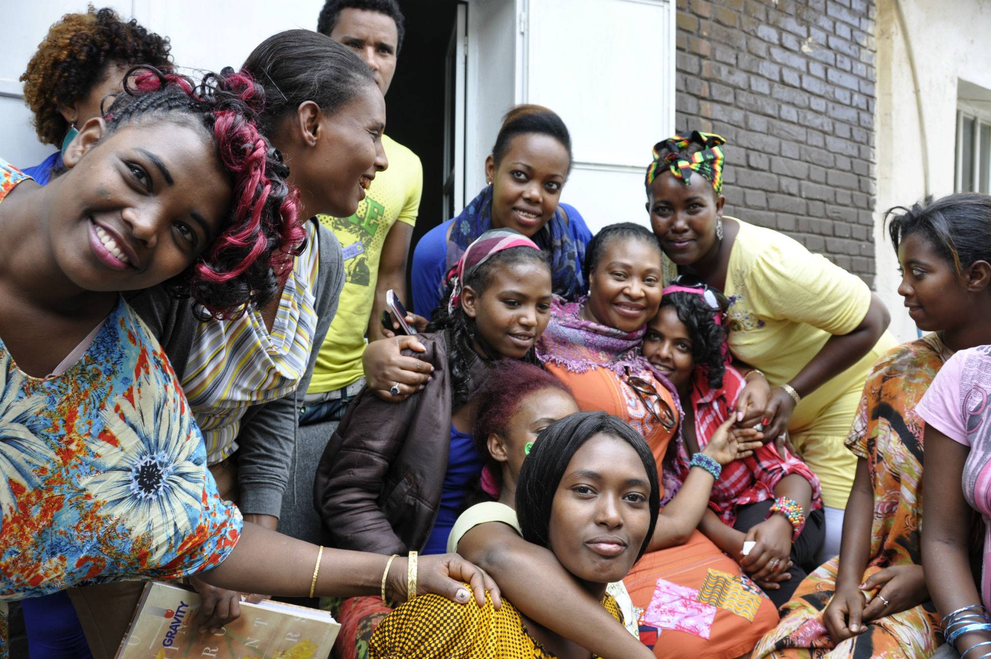  Yvonne Chaka Chaka  with young girls