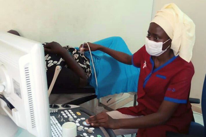 An ultrasound taking place in Senegal 