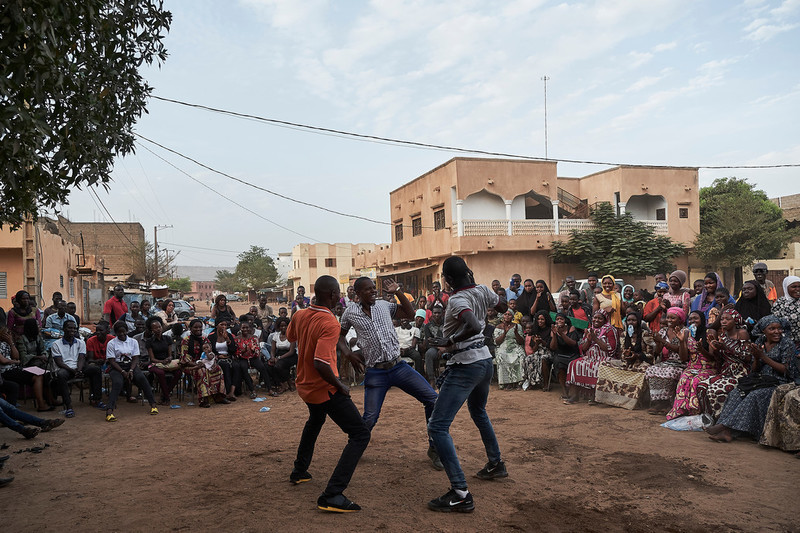 Abdoulaye Camara and his dance troupe