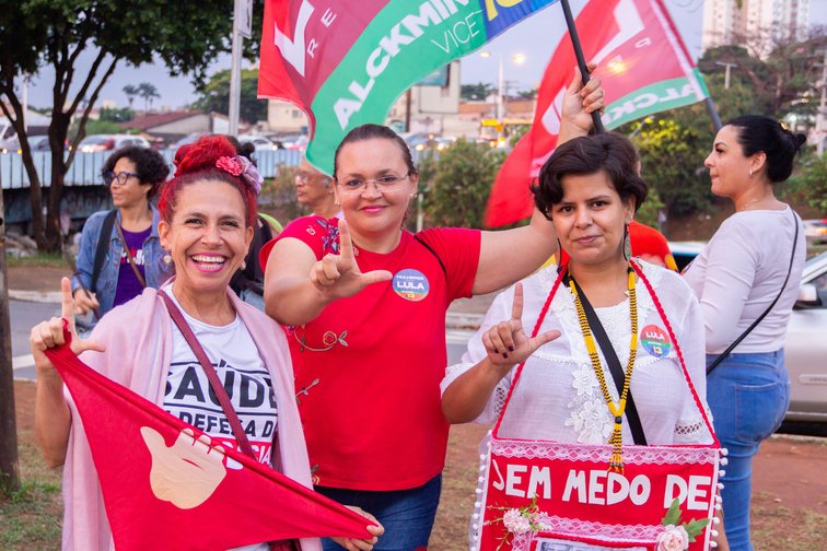 lula supporters