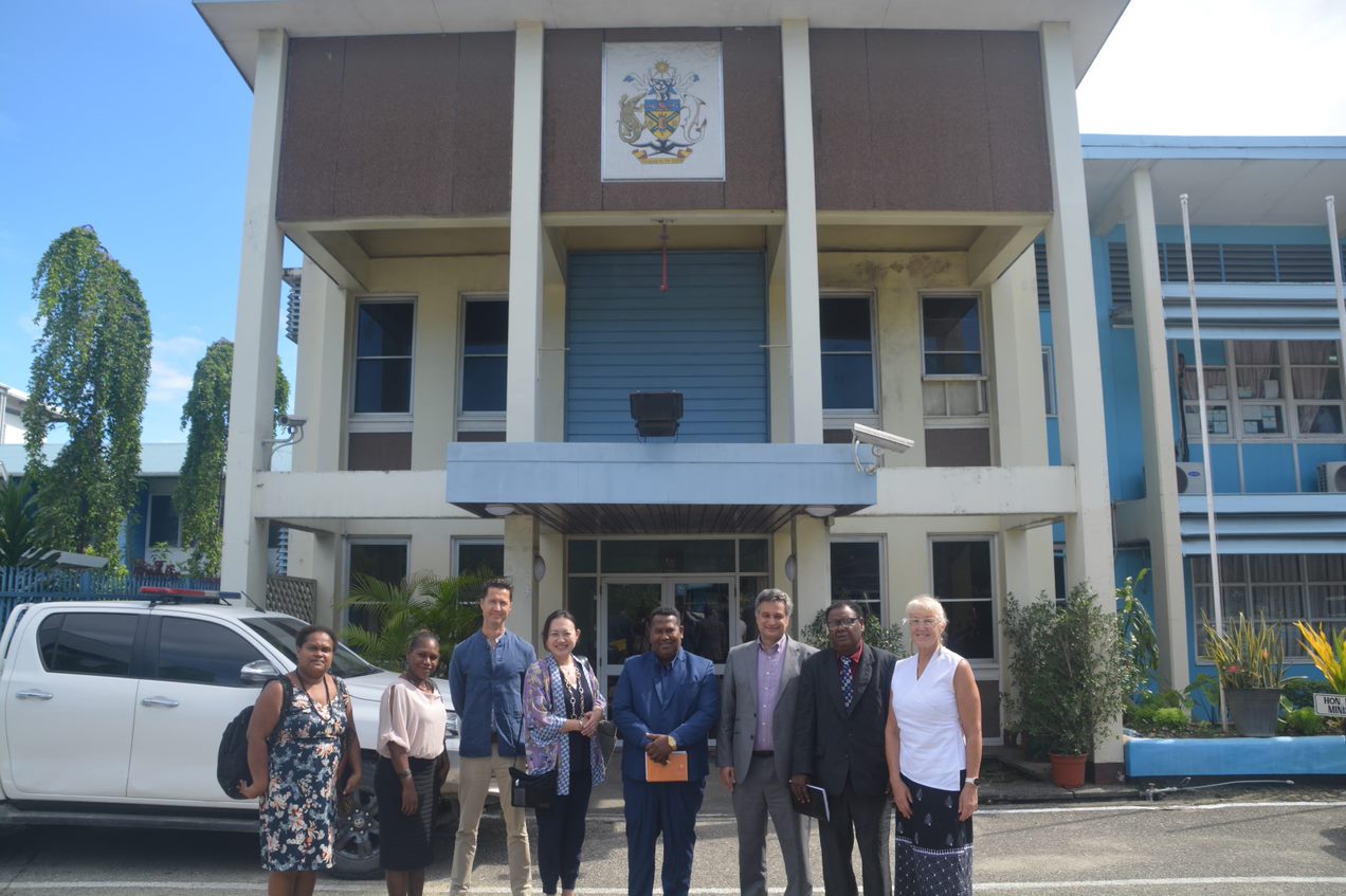 Visit to the Solomon Islands Family Planning Association. 