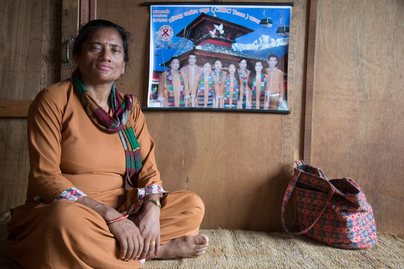 Things improved for Milan when he met a local woman called Lakshmi. After discovering she was HIV-positive, Lakshmi had dedicated her life to helping people living with HIV in Palpa, working as a community home-based care mobiliser for the Family Planning Association of Nepal. Struck by the plight of this small, orphaned boy, Lakshmi spoke to Milan’s family and teachers, who in turn spoke to his school mates.  