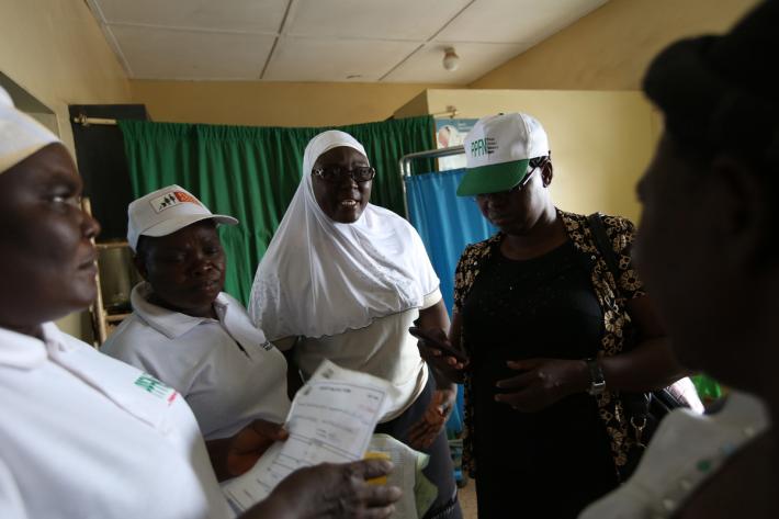 IPPF health worker delivers cervical cancer screening