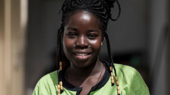 Régina, 22, youth volunteer 