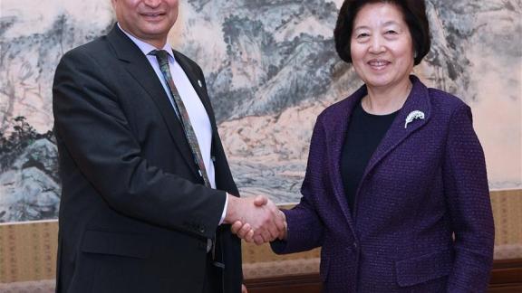IPPF Director-General Dr Alvaro Bermejo and China’s Vice Premier Madam Sun Chunlan 