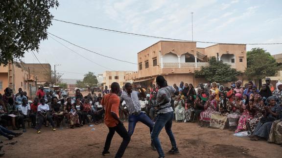 Abdoulaye Camara and his dance troupe