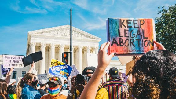 Abortion rights protest, sign reads "keep abortion legal"